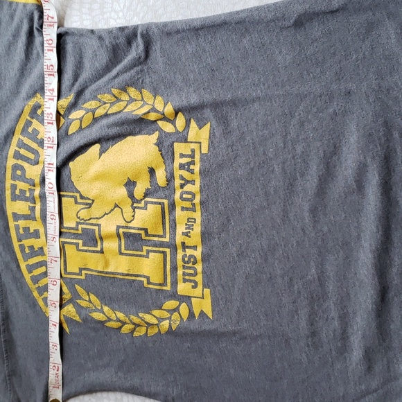 Harry Potter Hufflepuff Raglan Athletic T-shirt Size M - Picture 6 of 11
